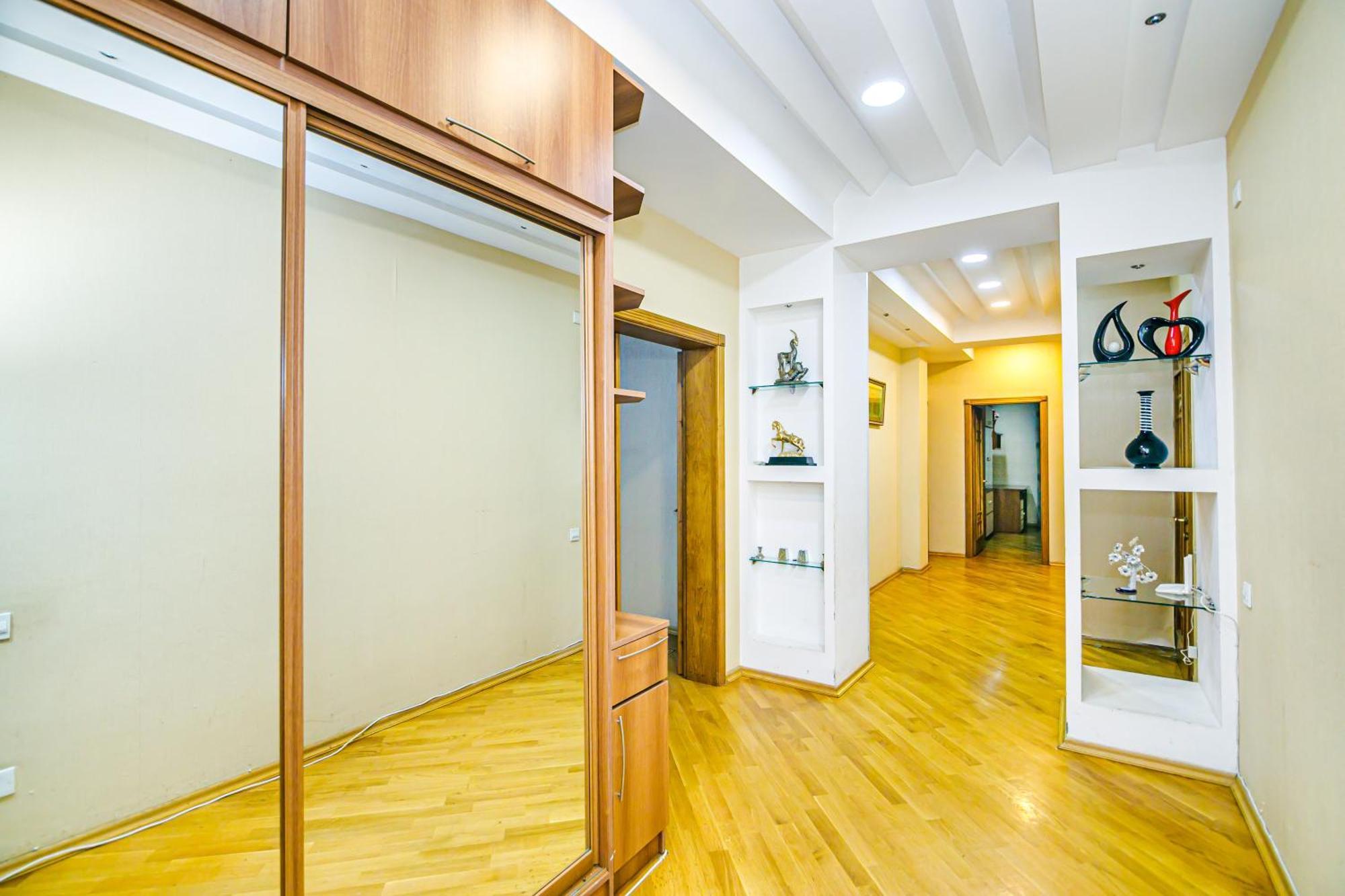 Nizami Apartment By Baku Housing מראה חיצוני תמונה
