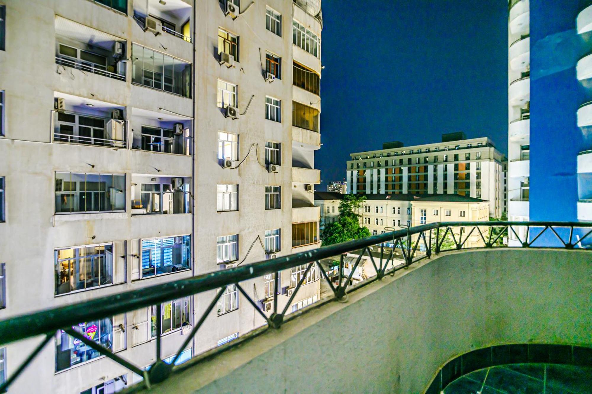 Nizami Apartment By Baku Housing מראה חיצוני תמונה