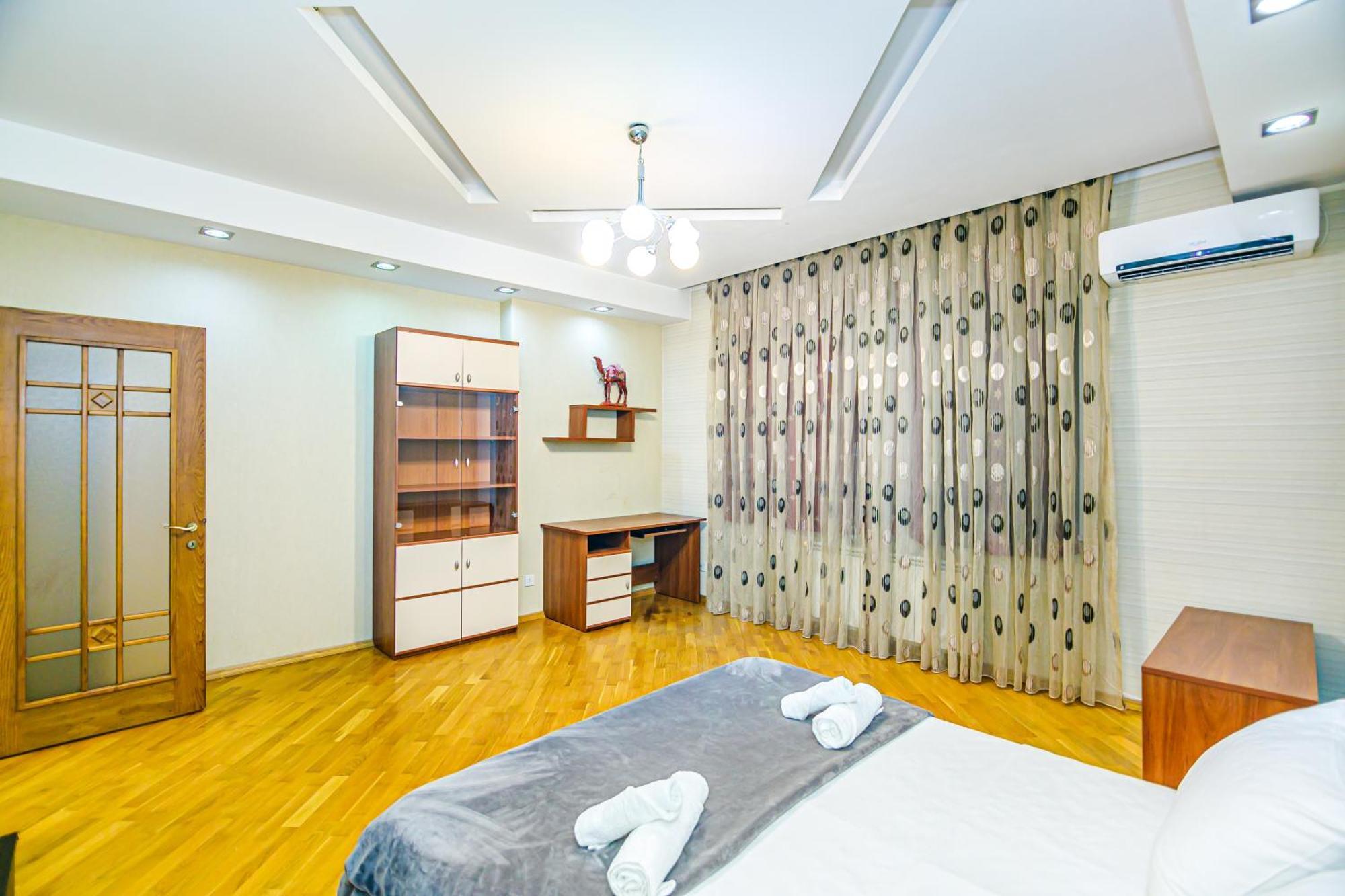 Nizami Apartment By Baku Housing מראה חיצוני תמונה