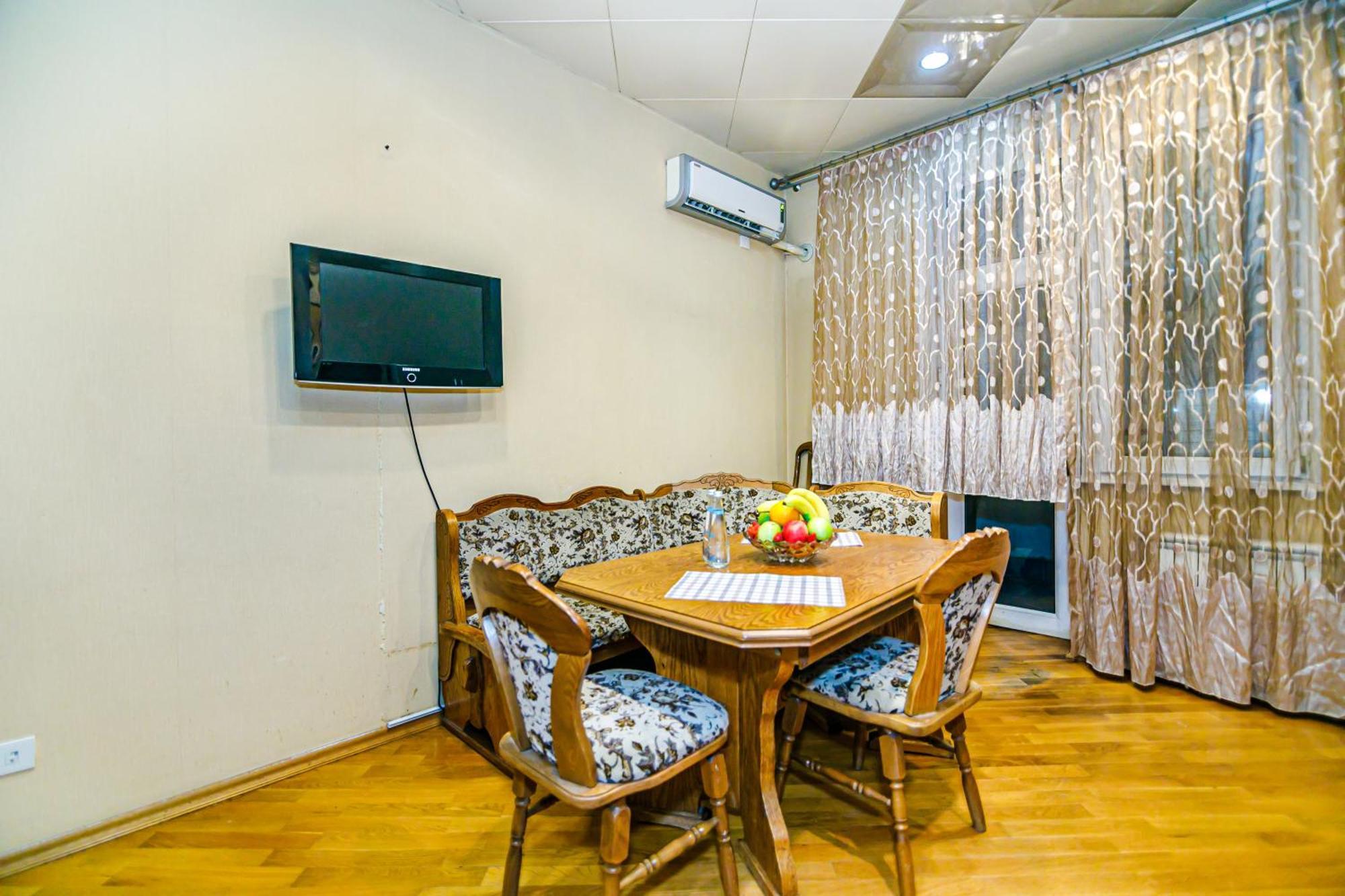 Nizami Apartment By Baku Housing מראה חיצוני תמונה